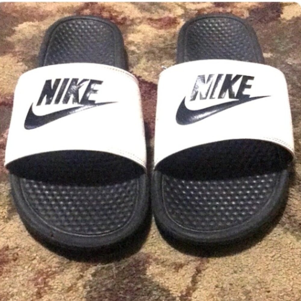Nike slippers